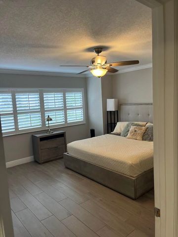 3400 TWIN LAKES Terrace 102, Fort Pierce, FL 34951
