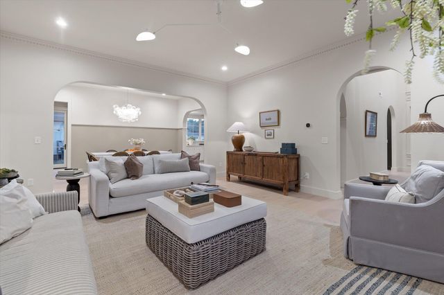 623 Spears Avenue, Chattanooga, TN 37405