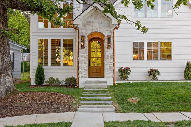 623 Spears Avenue, Chattanooga, TN 37405