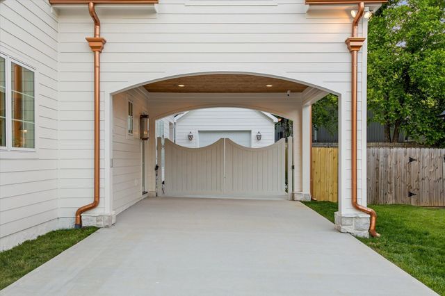 623 Spears Avenue, Chattanooga, TN 37405