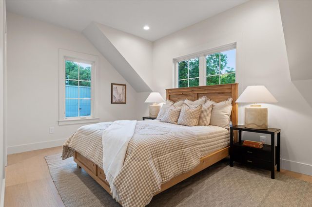 623 Spears Avenue, Chattanooga, TN 37405