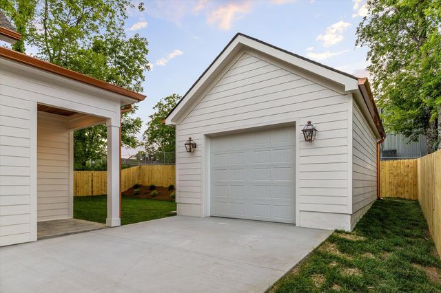 623 Spears Avenue, Chattanooga, TN 37405