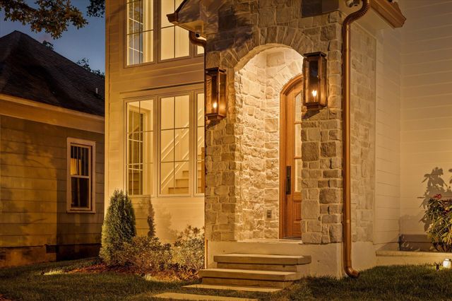 623 Spears Avenue, Chattanooga, TN 37405
