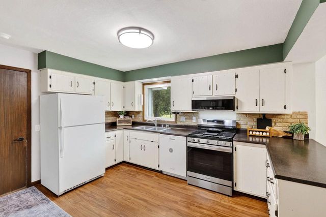 2730 Westchester Circle, Stoughton, WI 53589