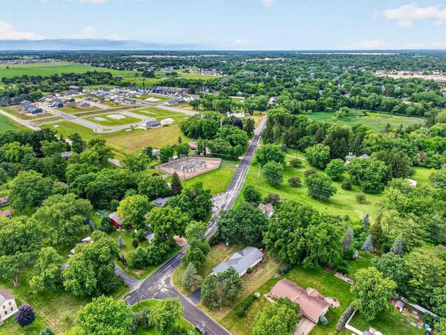 2730 Westchester Circle, Stoughton, WI 53589