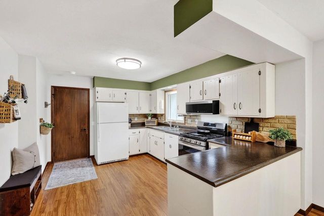 2730 Westchester Circle, Stoughton, WI 53589