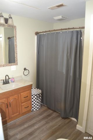 7706 S JEFFERSON Street, Bartonville, IL 61607