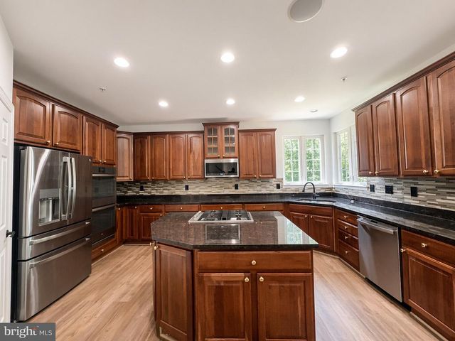 5812 MARIETTA STATION DR, Glenn Dale, MD 20769
