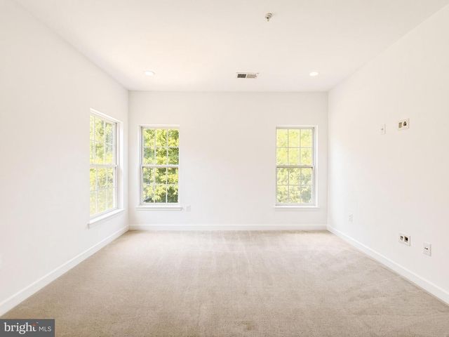 5812 MARIETTA STATION DR, Glenn Dale, MD 20769