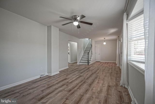 308 E COLLINGS DR, Williamstown, NJ 08094