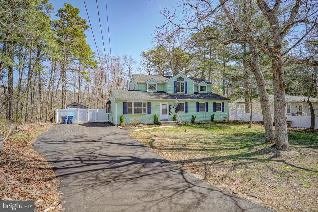308 E COLLINGS DR, Williamstown, NJ 08094
