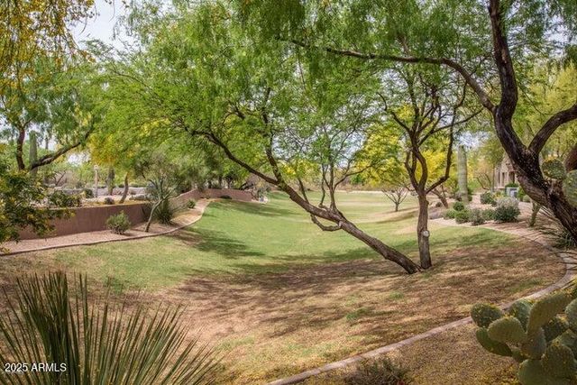 3935 E ROUGH RIDER Road 1078, Phoenix, AZ 85050