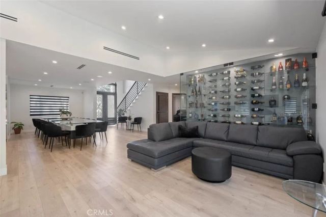 17043 Gunther Street, Granada Hills, CA 91344