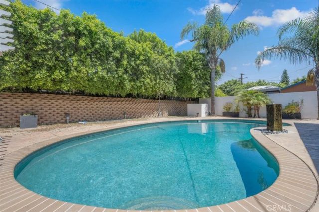 17043 Gunther Street, Granada Hills, CA 91344