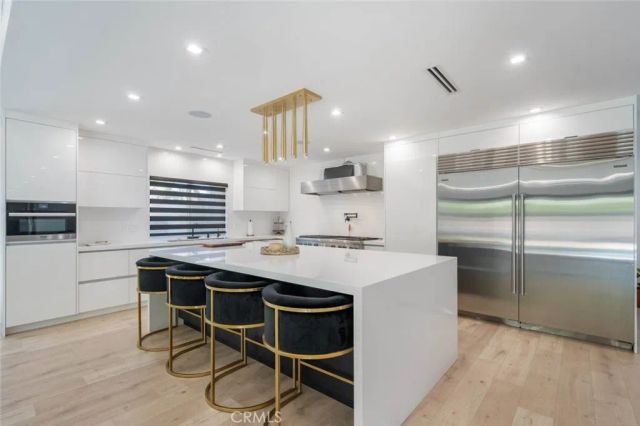 17043 Gunther Street, Granada Hills, CA 91344