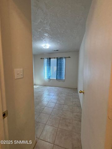 5819 Desert Peak Place, Las Cruces, NM 88012