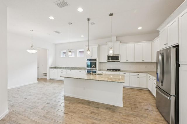 806 WINTERSIDE DRIVE, Apollo Beach, FL 33572