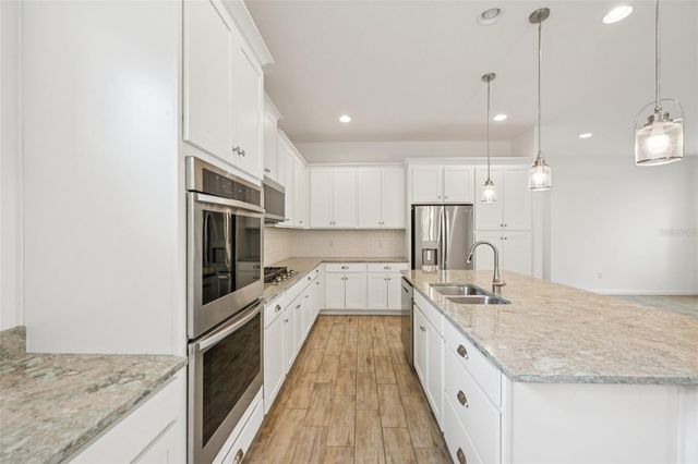 806 WINTERSIDE DRIVE, Apollo Beach, FL 33572