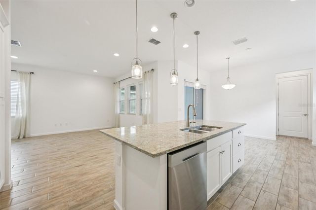 806 WINTERSIDE DRIVE, Apollo Beach, FL 33572