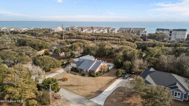 303 Pine Knoll Circle, Atlantic Beach, NC 28512