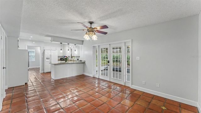 1218 LAKE ARIANA BOULEVARD, Auburndale, FL 33823