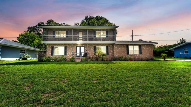1218 LAKE ARIANA BOULEVARD, Auburndale, FL 33823