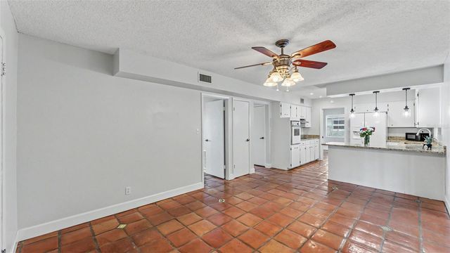 1218 LAKE ARIANA BOULEVARD, Auburndale, FL 33823