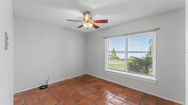 1218 LAKE ARIANA BOULEVARD, Auburndale, FL 33823
