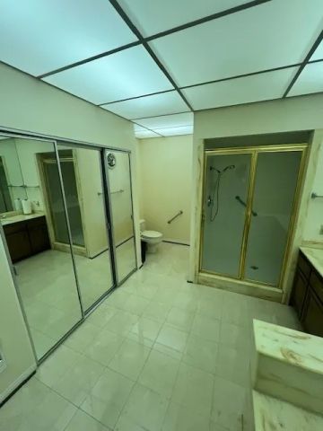 4454 Ventura Canyon Road 304, Sherman Oaks, CA 91423