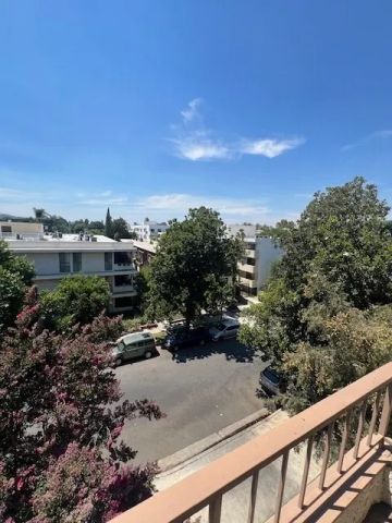 4454 Ventura Canyon Road 304, Sherman Oaks, CA 91423