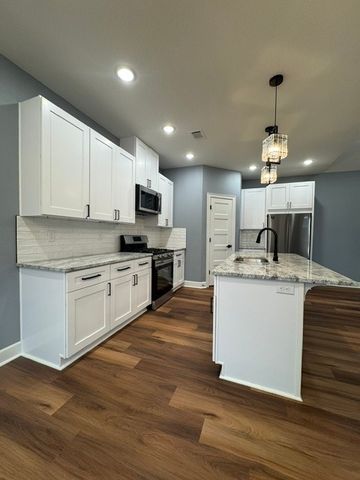 1048 Parker Lane, Pea Ridge, AR 72751