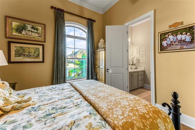 4820 Kingspoint Drive, Lake Charles, LA 70605