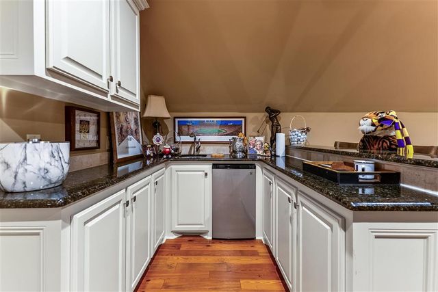 4820 Kingspoint Drive, Lake Charles, LA 70605