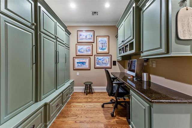 4820 Kingspoint Drive, Lake Charles, LA 70605