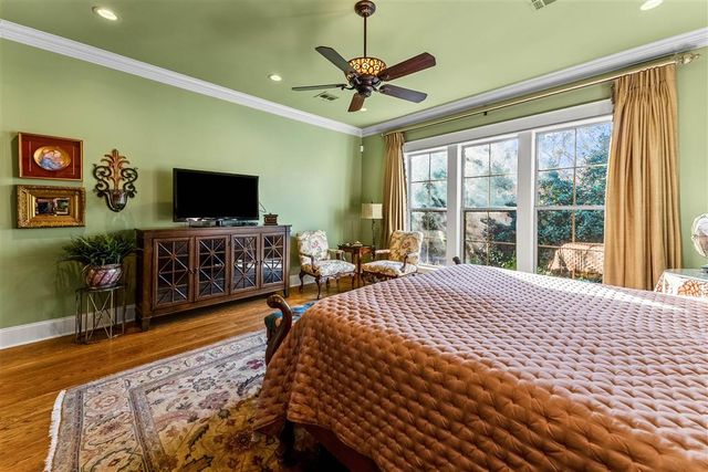 4820 Kingspoint Drive, Lake Charles, LA 70605