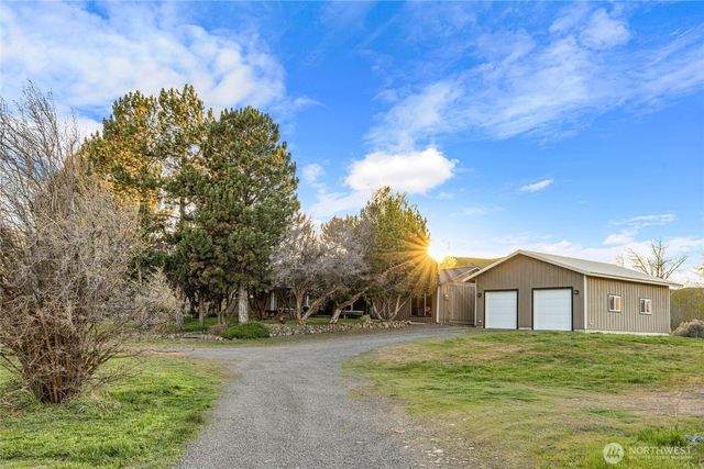 221 Cross Creek Dr, Ellensburg, WA 98926