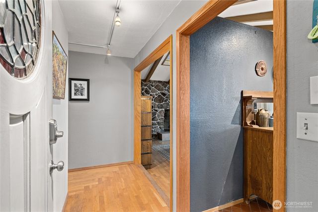 221 Cross Creek Dr, Ellensburg, WA 98926