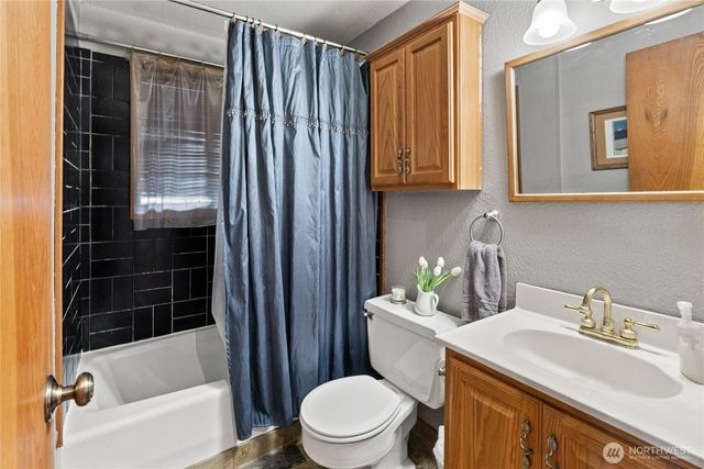 221 Cross Creek Dr, Ellensburg, WA 98926