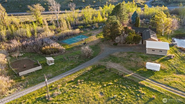 221 Cross Creek Dr, Ellensburg, WA 98926
