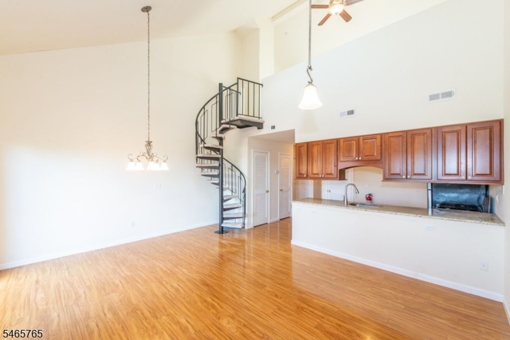 5 Steamboat Dr 4, Vernon Twp., NJ 07462 — photo 5