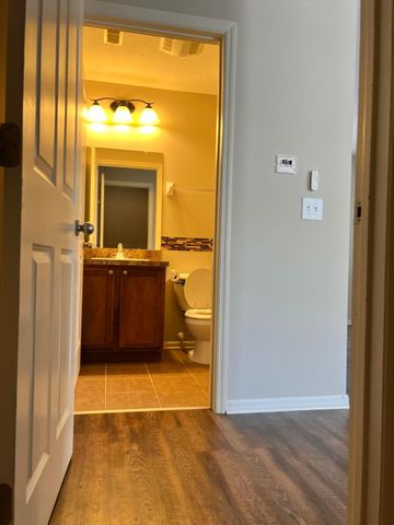 952 Hartford Village Boulevard, Columbus, OH 43228