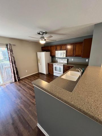 952 Hartford Village Boulevard, Columbus, OH 43228