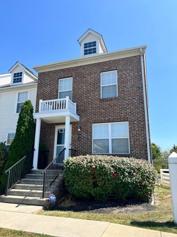 952 Hartford Village Boulevard, Columbus, OH 43228