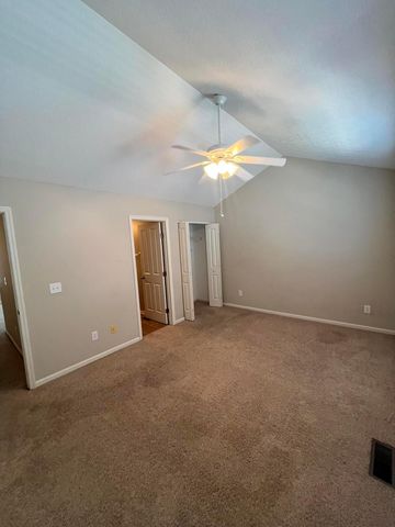 952 Hartford Village Boulevard, Columbus, OH 43228