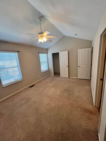 952 Hartford Village Boulevard, Columbus, OH 43228