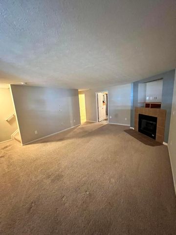 952 Hartford Village Boulevard, Columbus, OH 43228