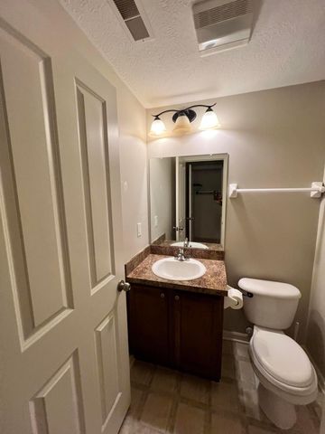 952 Hartford Village Boulevard, Columbus, OH 43228