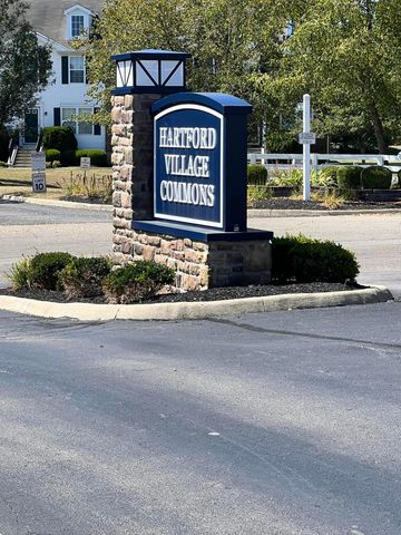 952 Hartford Village Boulevard, Columbus, OH 43228