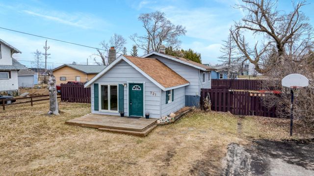 721 21st Street NW, Bemidji, MN 56601