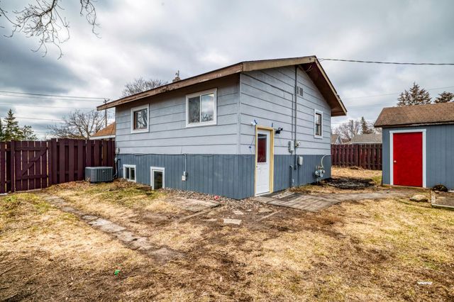 721 21st Street NW, Bemidji, MN 56601